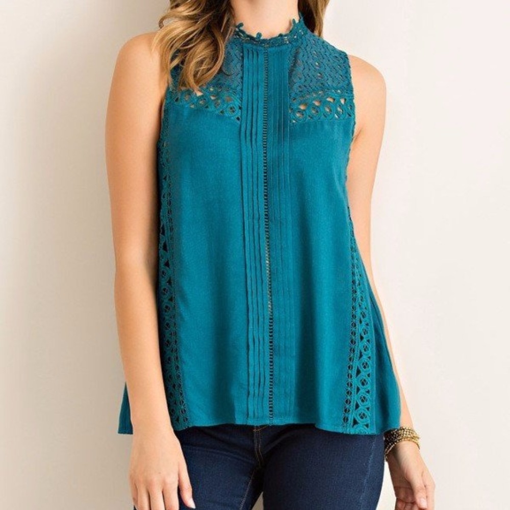 Peacock Crochet Panel Sleeveless Top